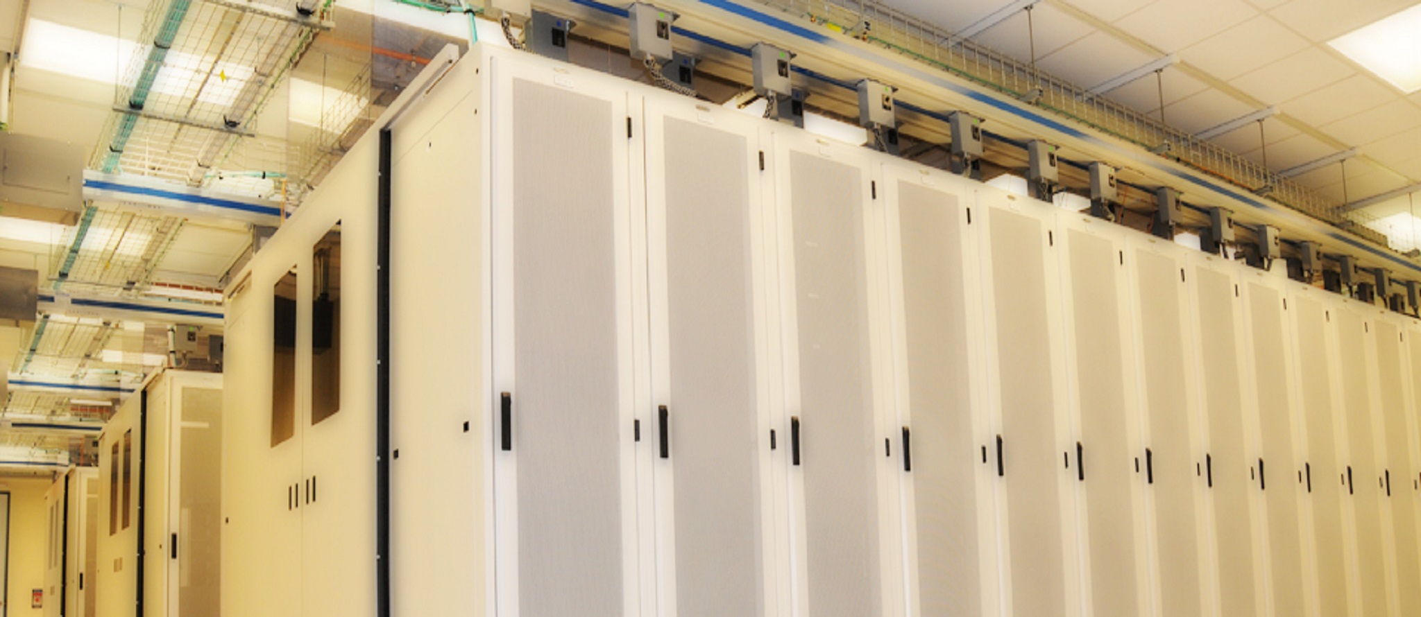 StarLine-Busway (1) 2048×890